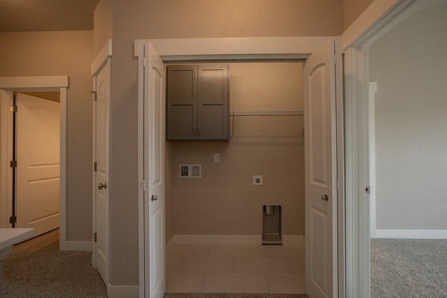 Building Photo - 4902 Brookfield Dr