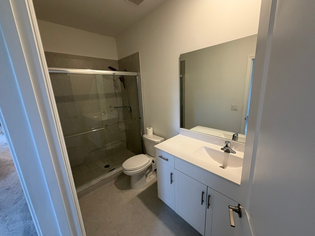 Building Photo - 21001 NE 8th Ave