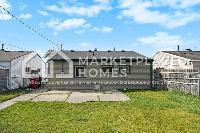 Building Photo - 28342 Rosemont St