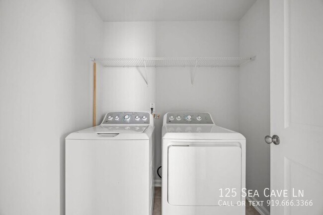 Building Photo - 125 Sea Cave Ln