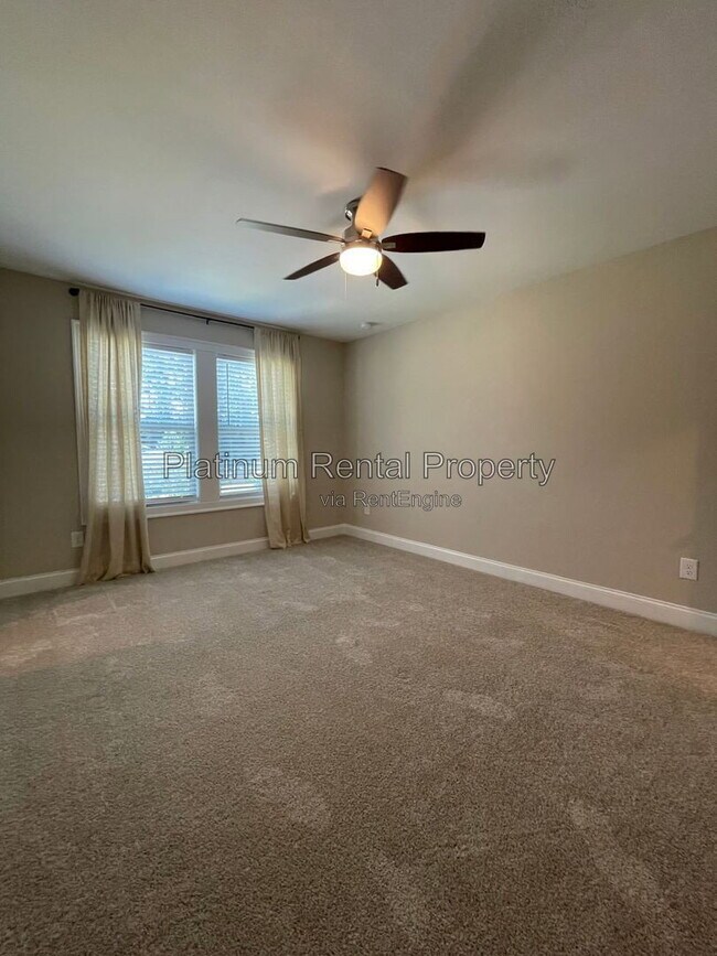 Building Photo - 3215 Summerpoint Crossing