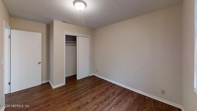 Building Photo - 2178 W 41st St