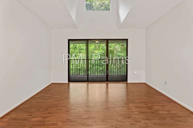 Building Photo - 1236 Pine Ridge Cir W