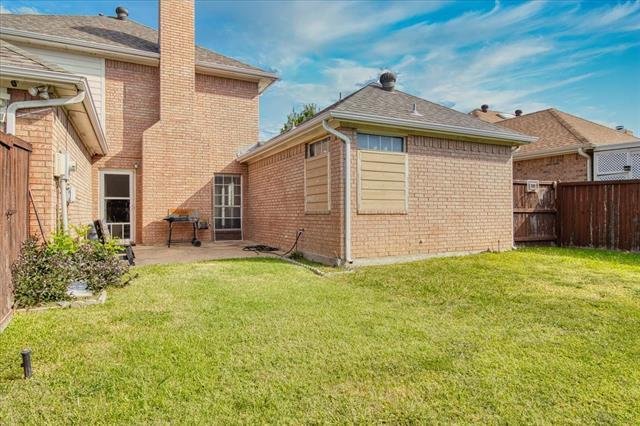 Building Photo - 2712 Summertree Dr