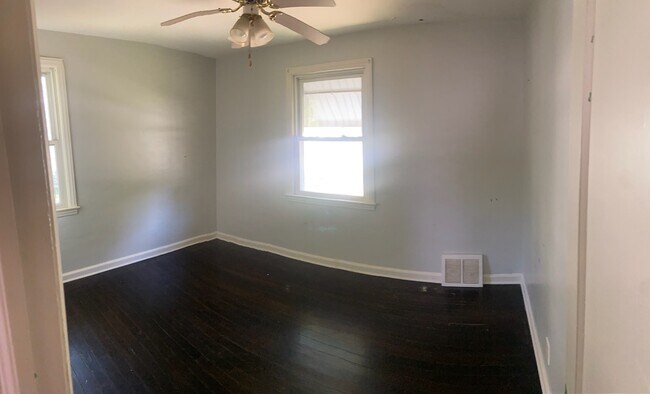 Building Photo - 2667 Liberty Rd