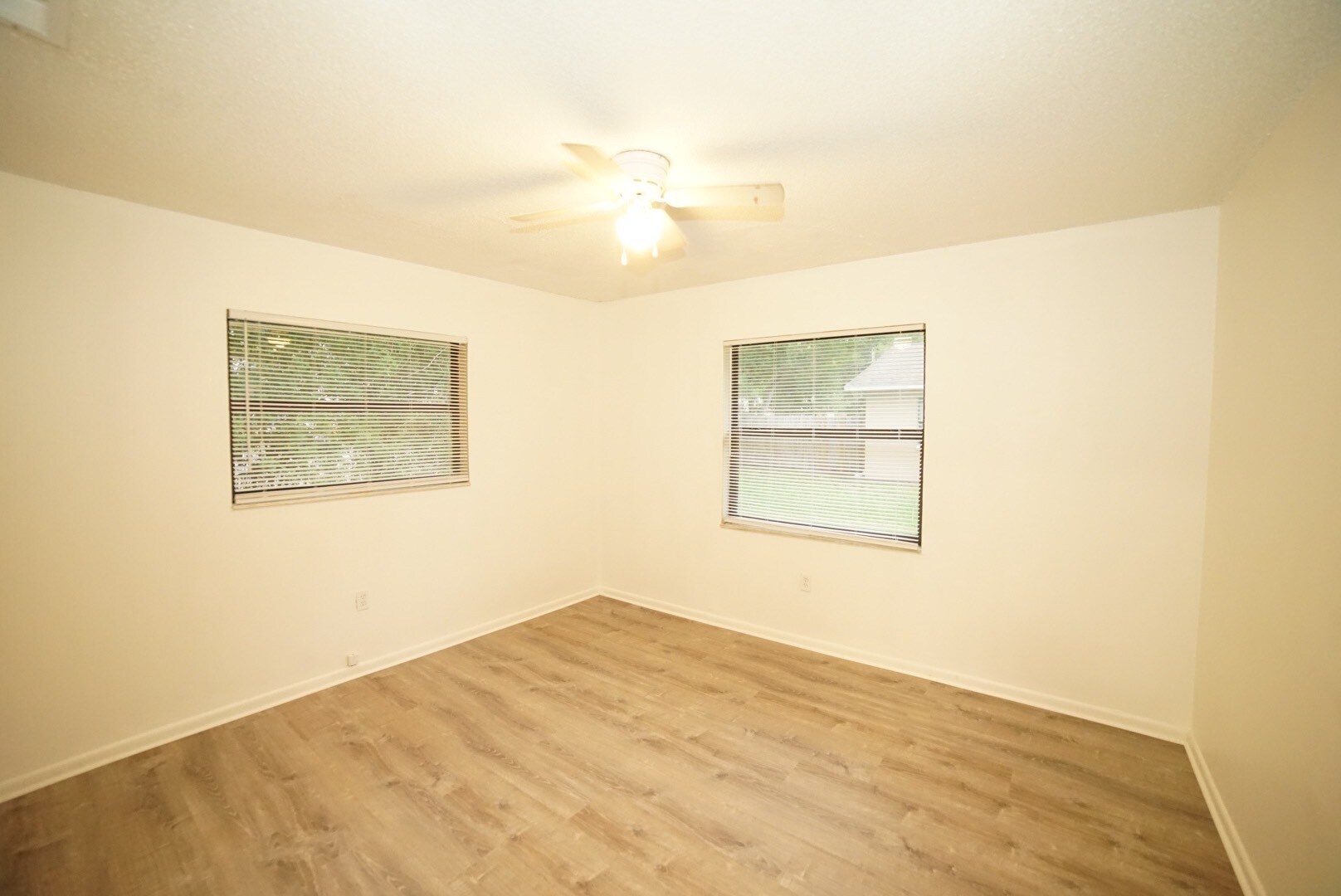 Building Photo - 3307 Pershing St