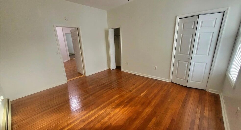 Building Photo - 49 Carroll St