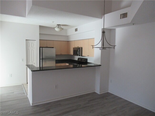 Building Photo - 1105 Reserve Ct