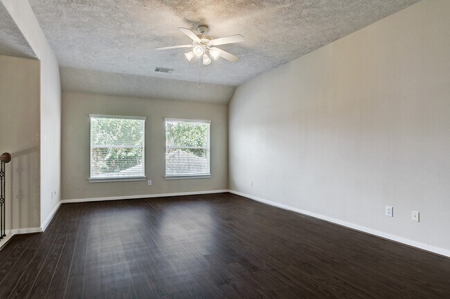 Building Photo - 2181 Brittany Colony Dr