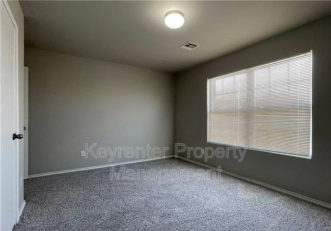 Building Photo - 3516 SE 94th St