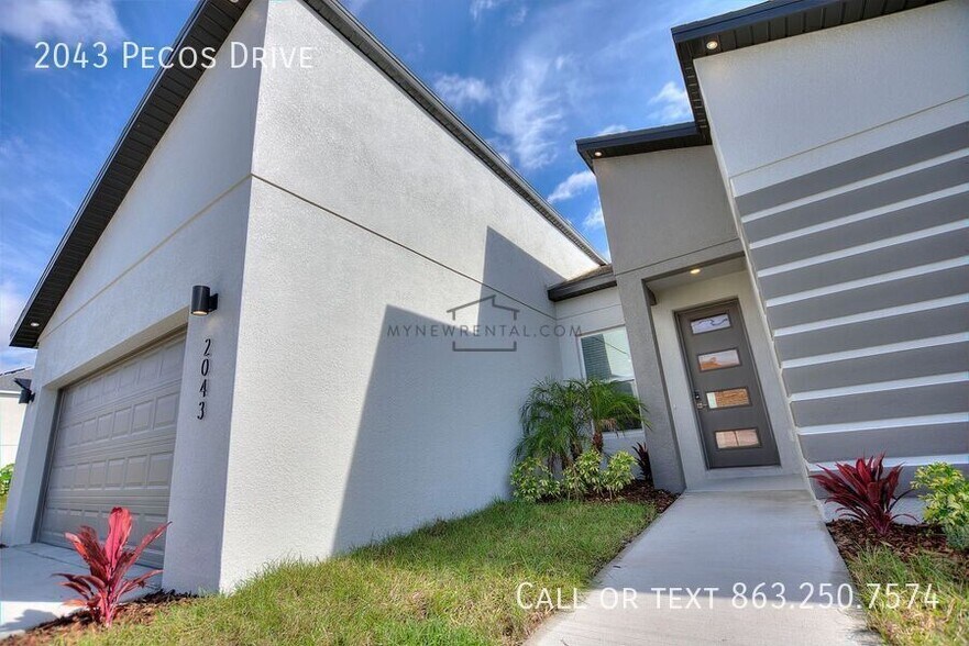 Building Photo - 2043 Pecos Dr