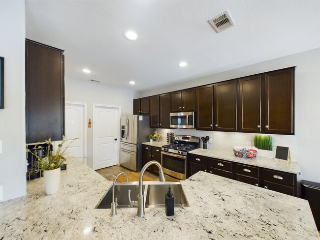 Building Photo - 8011 Colton Mining Ct