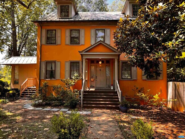 Building Photo - 29 University Cir