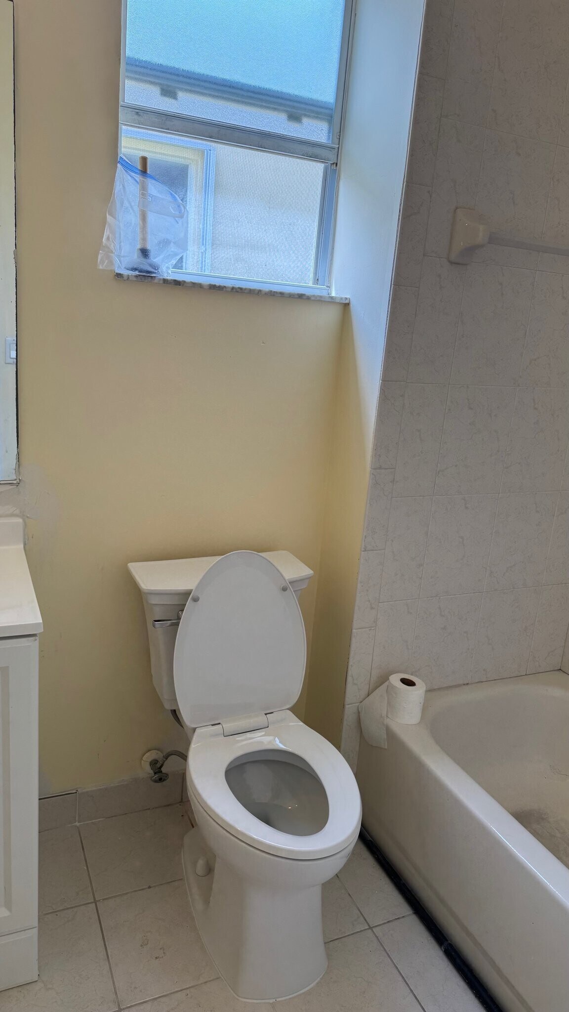 Building Photo - 6221 Spring Lake tr