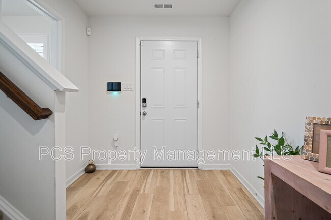 Building Photo - 142 Township Blvd