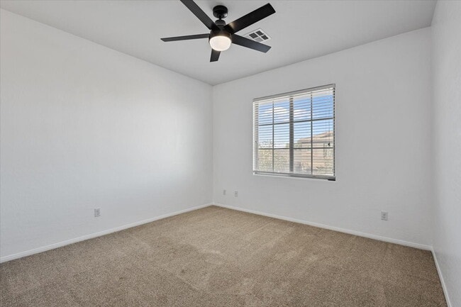 Building Photo - Gorgeous 4BR/2.5BA/2GA Two-Story Gem in Gated Community!