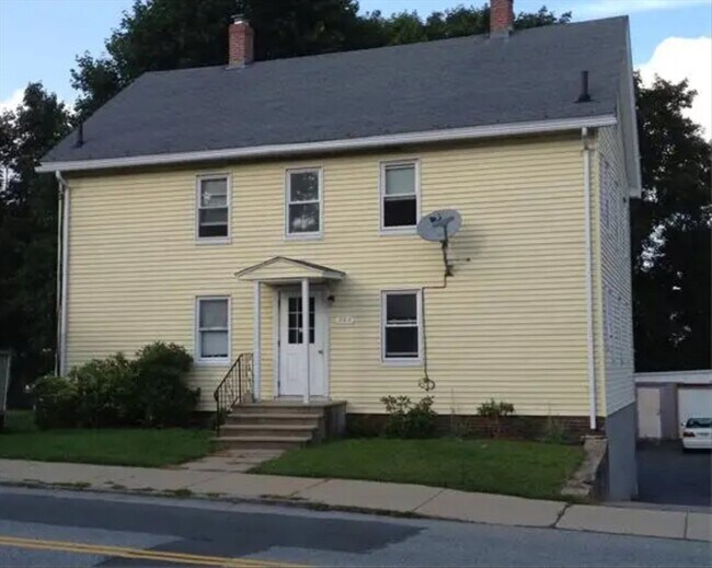 Primary Photo - 107 Broad St