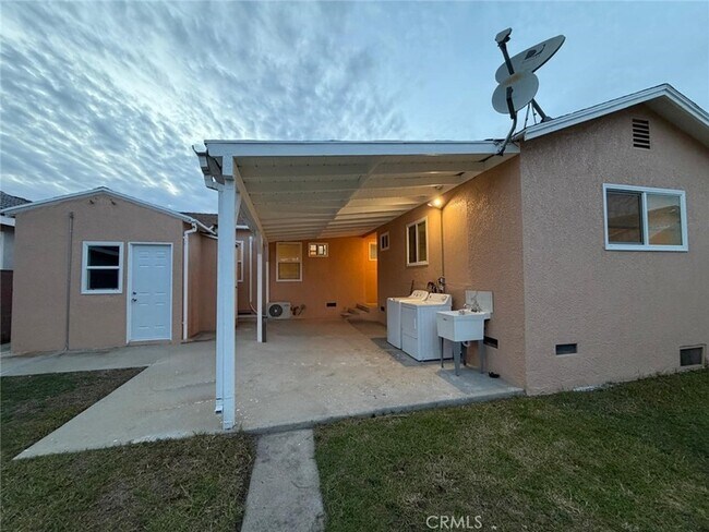 Building Photo - 1316 Walnut St