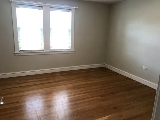 main bedroom - 322 Coolidge Ave