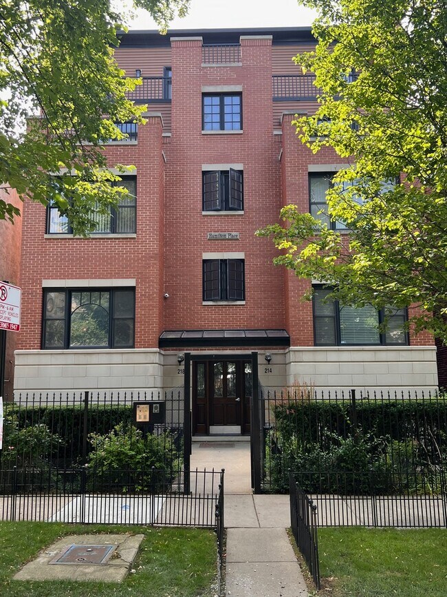 Primary Photo - 218 S Hamilton Ave