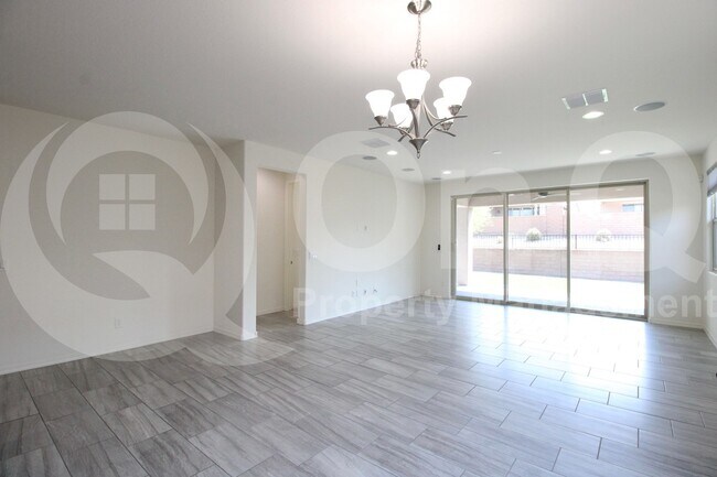 Building Photo - 9114 S 167th Dr