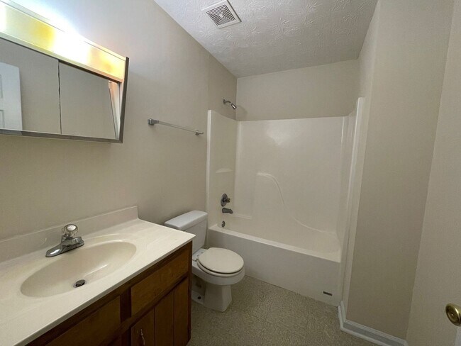 Building Photo - PRE LEASING AUGUST 7 2026!