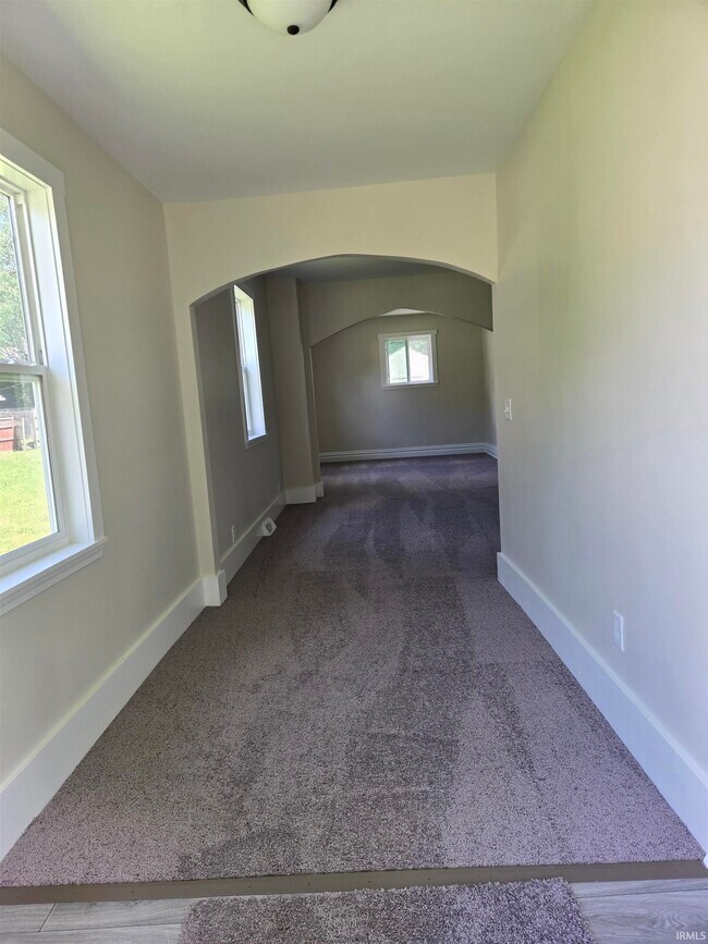 Building Photo - 3225 Dinnen Ave