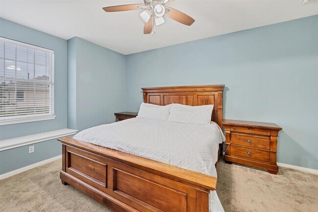 Building Photo - 2100 Pipers Field Dr