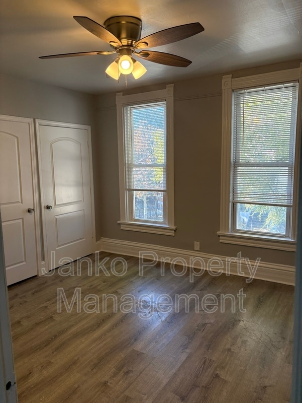 Building Photo - 7111 S Greenwood Ave