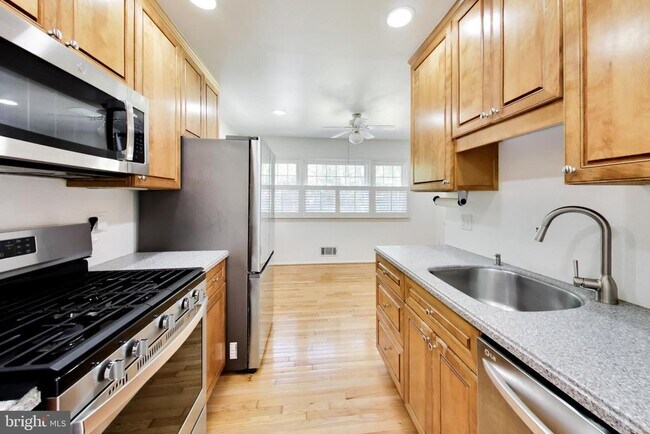 Building Photo - 11907 Hunters Ln