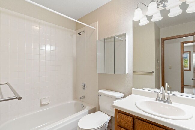 Building Photo - Rare Woodland Park Rental with RV Parking,...