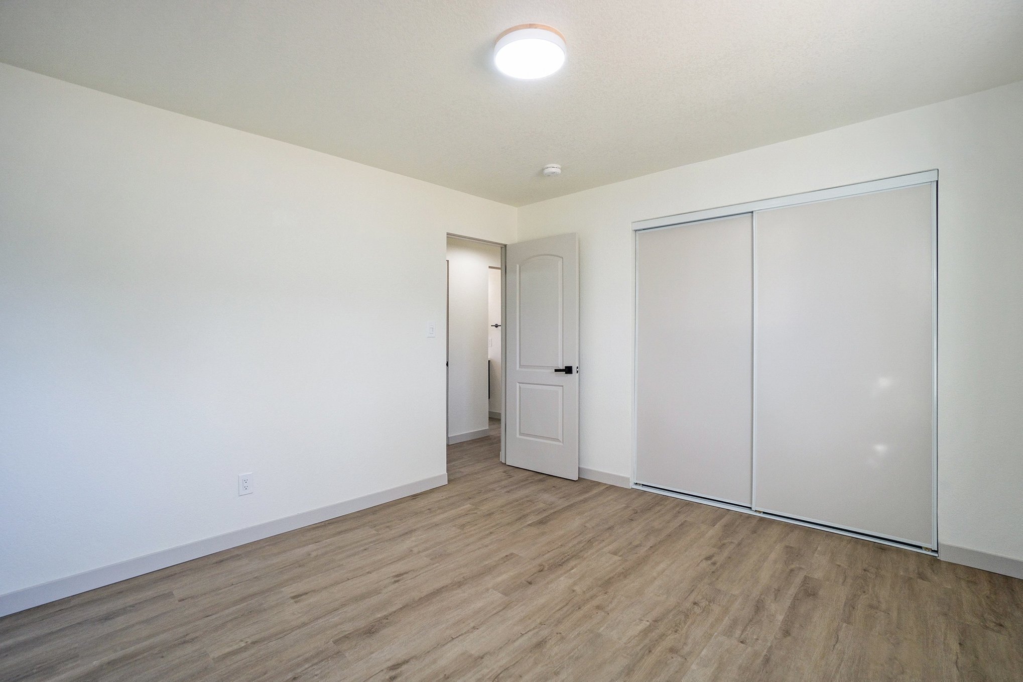 Building Photo - 1108-1110 Ponderosa Dr