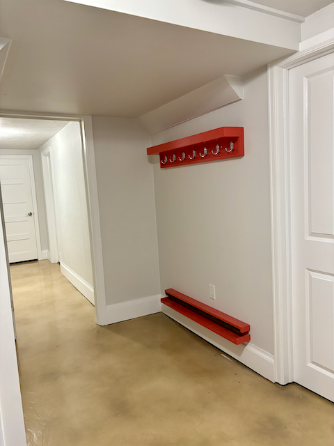 Basement mudroom - 540 Josephine St