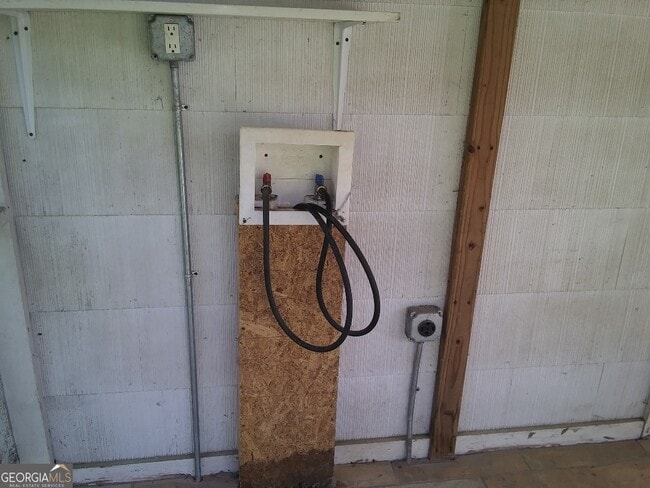 Building Photo - 178 Fayette Ave