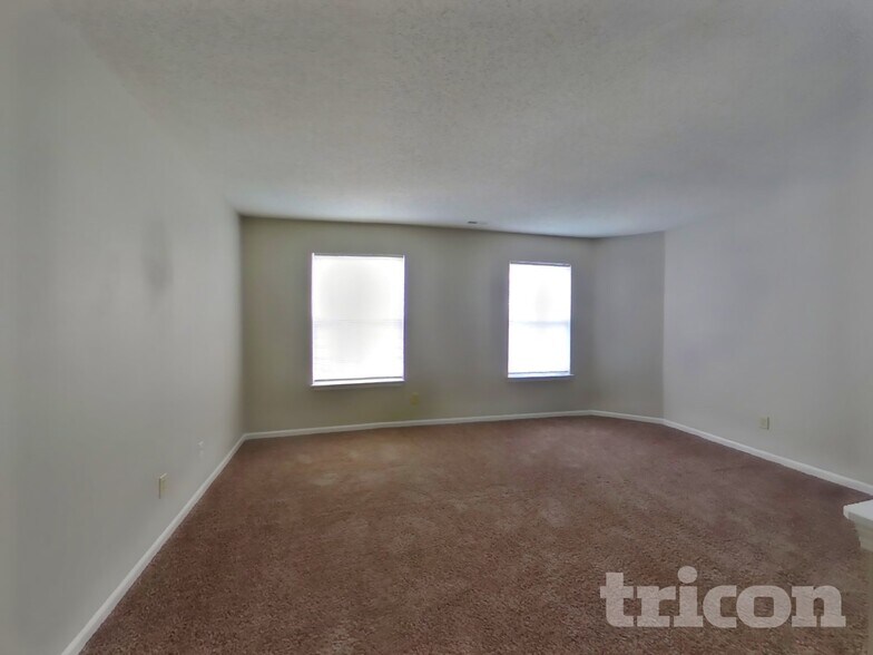 Building Photo - 7589 Wheatgrass Ln