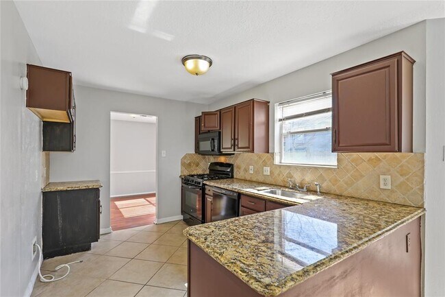 Building Photo - 2019 Ruffian Ln