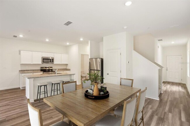 Building Photo - 2603 Grey Hawk Dr