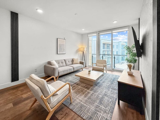 Primary Photo - 120333 Germantown Ave