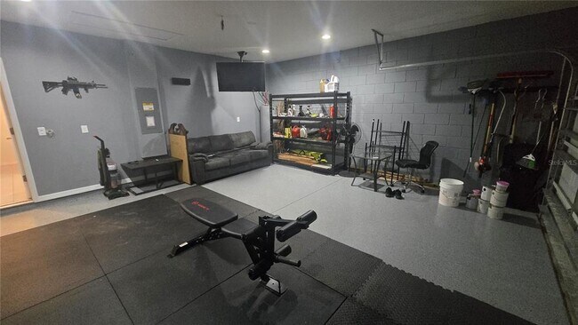 Building Photo - 3358 Summerdale Way