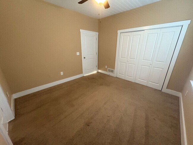 Building Photo - PRE-LEASING FOR AUGUST 2026!