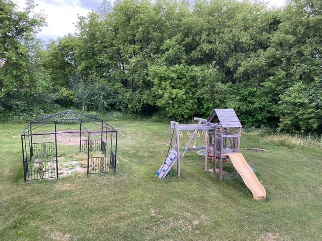 Building Photo - 2415 319th Ln NE