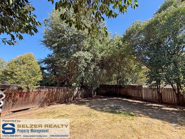 Building Photo - 385 El Rio Ct