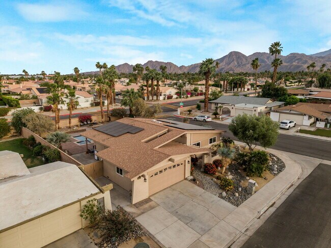 Building Photo - 43260 Silk Tree Ln
