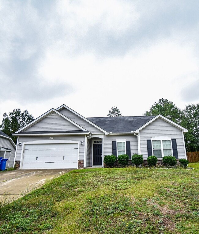 Primary Photo - Coming Soon: 3 BEDROOM 2 BATHROOM - PETS C...