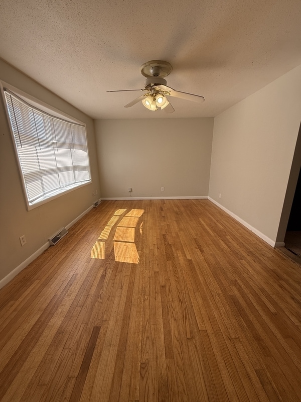 Building Photo - 3616 Hester Ln NW