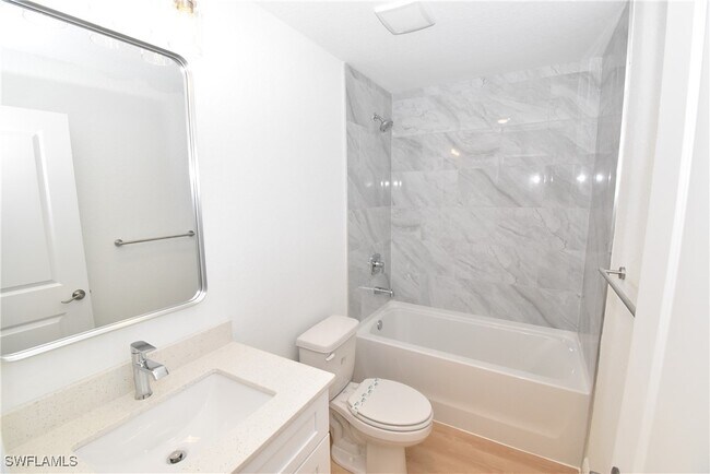 Building Photo - 5221 Mojave Ave