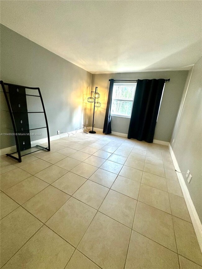 Building Photo - 7060 Nova Dr