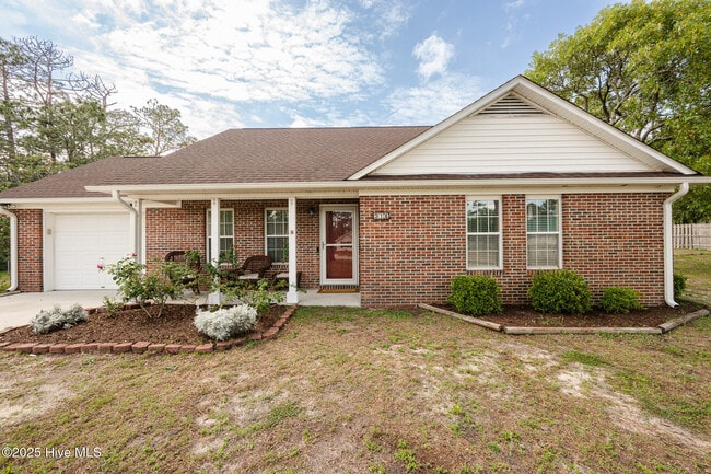 Building Photo - 316 Raye Dr