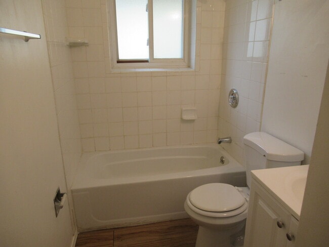 Building Photo - 1511 25th St