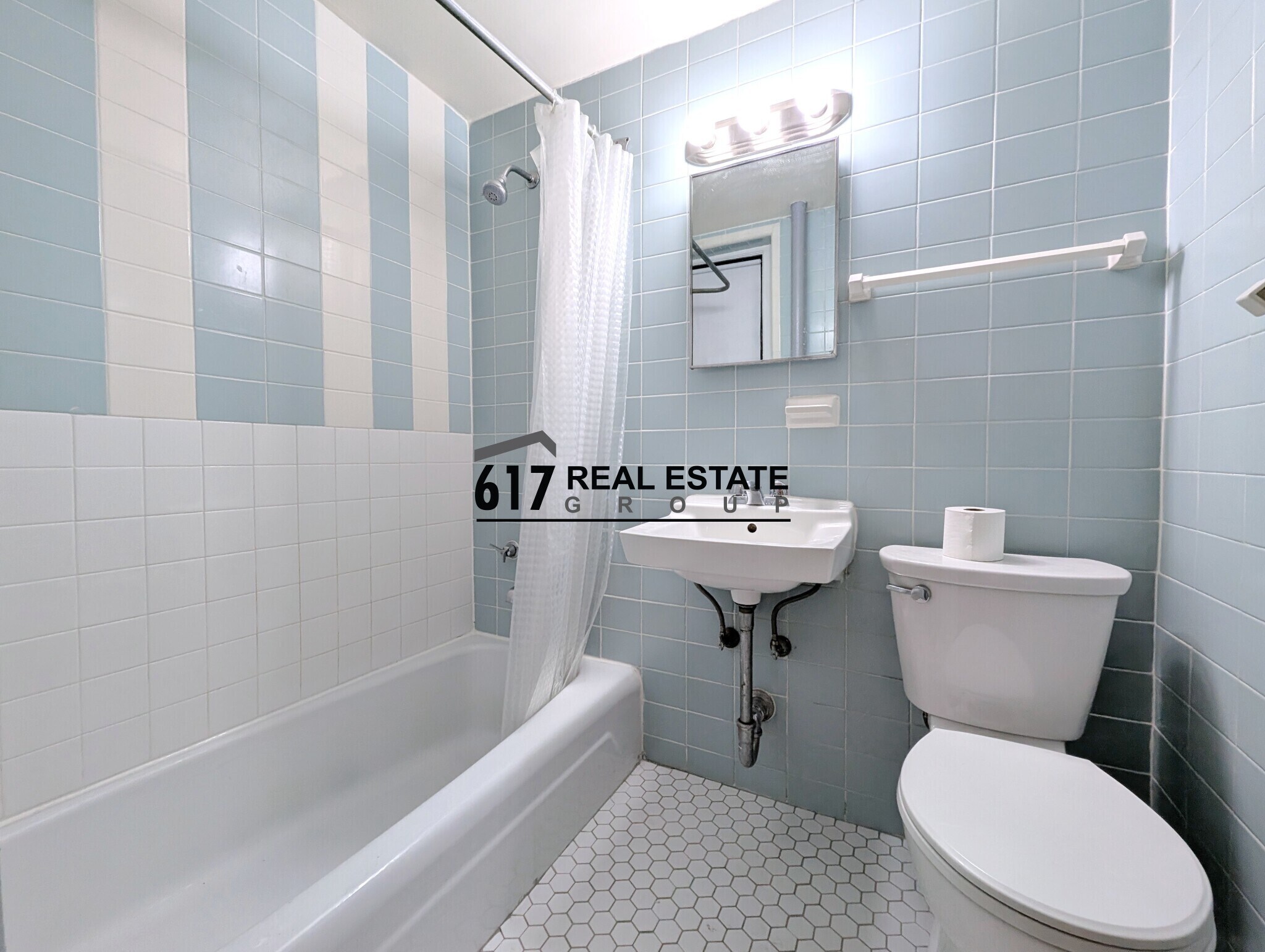 Building Photo - 1315 Commonwealth Ave